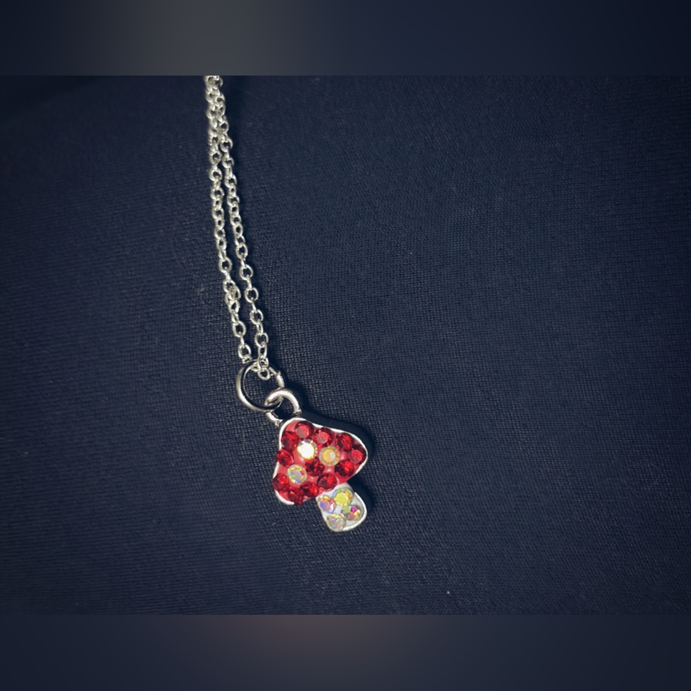 Red and Silver Pendant Necklace with Pink Pouch